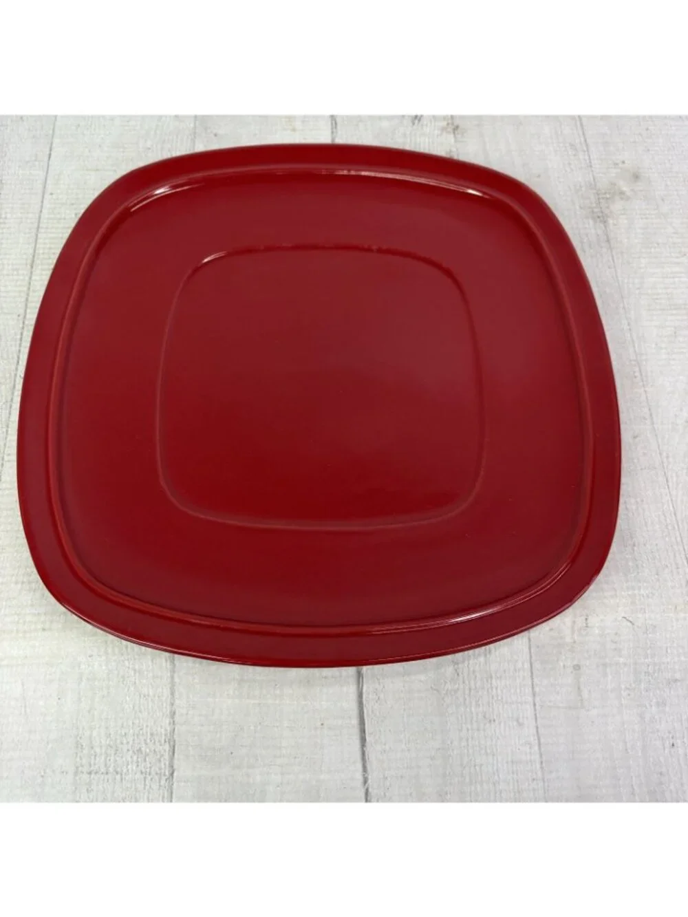 Home Trends CANOPY RED Cranberry Embossed Square Porcelain Dinner Plates Set 4